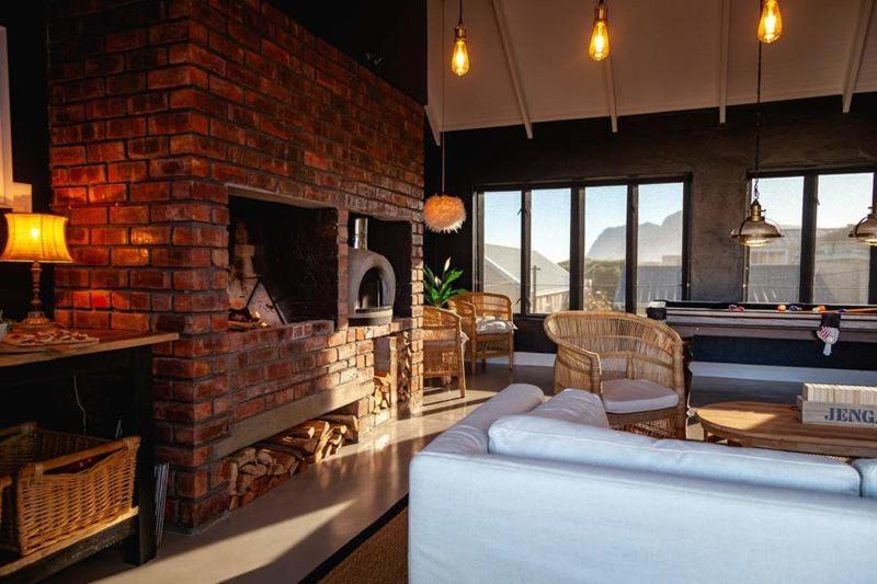 Villa Le Roc Kleinmond Accommodation Exterior photo